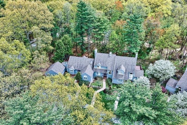 4 Deer Grass Ln 4, Acton, MA 01720