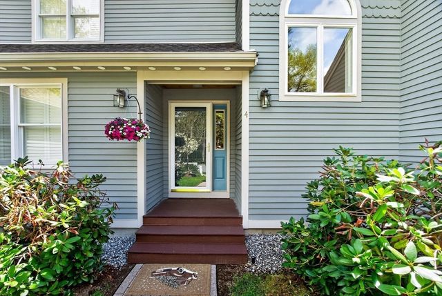 4 Deer Grass Ln 4, Acton, MA 01720