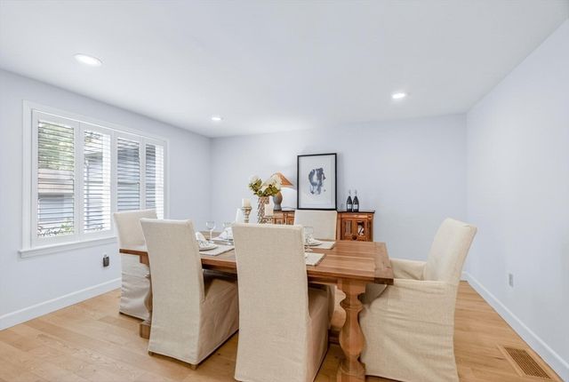 4 Deer Grass Ln 4, Acton, MA 01720