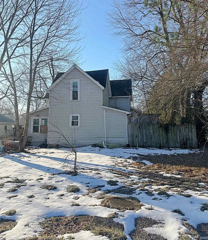 701 Park Street, Loogootee, IN 47553
