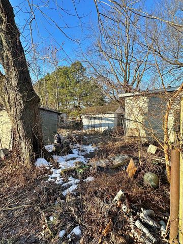 701 Park Street, Loogootee, IN 47553