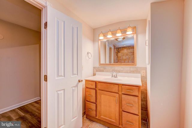 402 LARCHWOOD AVE, Feasterville Trevose, PA 19053