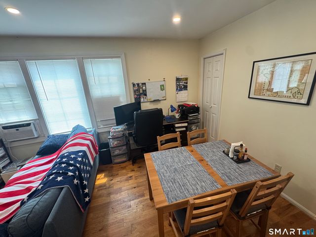 74-76 Lawrence Street C, New Haven, CT 06511