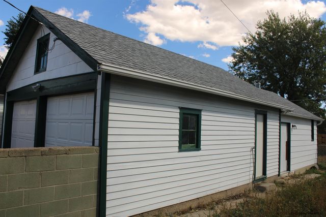 1605 E 16TH ST, Cheyenne, WY 82001