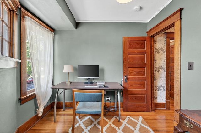 12 6th Avenue SE, Rochester, MN 55904