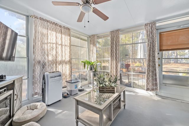 328 McKendree Ln., Myrtle Beach, SC 29579