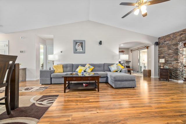 328 McKendree Ln., Myrtle Beach, SC 29579