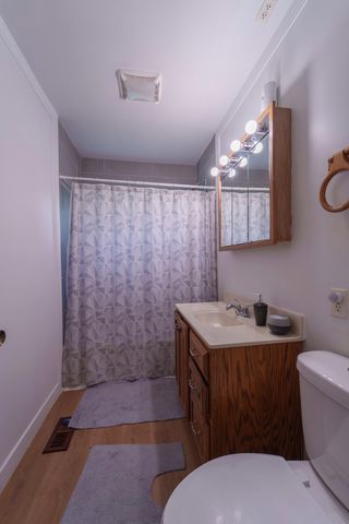 2007 Edgewood Drive, Woodstock, IL 60098