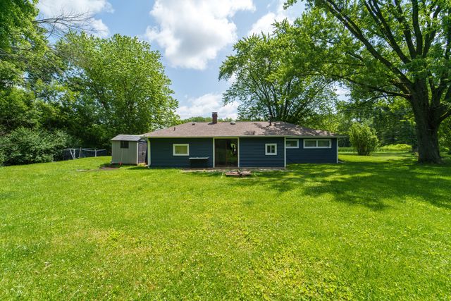 2007 Edgewood Drive, Woodstock, IL 60098