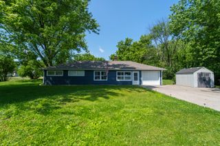 2007 Edgewood Drive, Woodstock, IL 60098