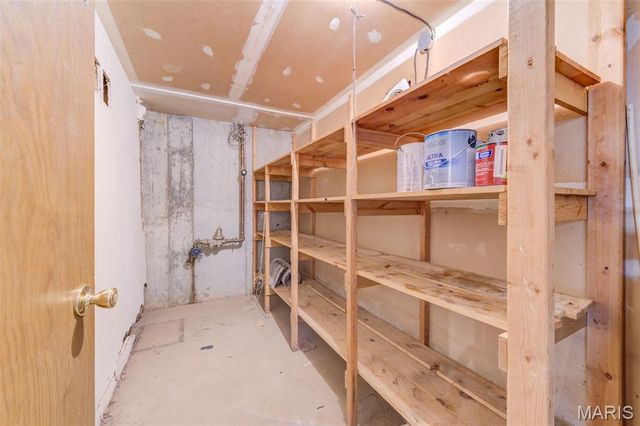 4222 Kay Lane 7, Unincorporated, MO 63123