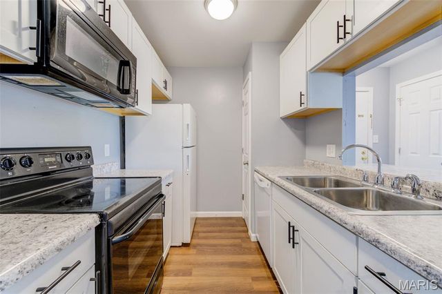 4222 Kay Lane 7, Unincorporated, MO 63123