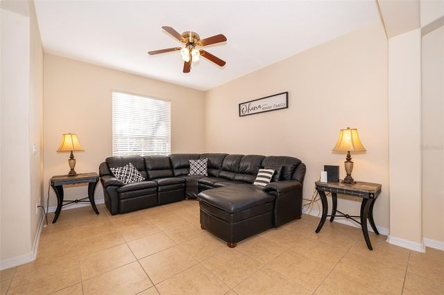 906 ORANGE COSMOS BOULEVARD, Davenport, FL 33837