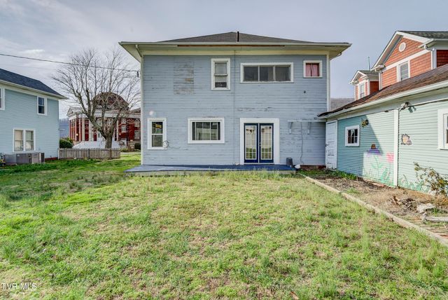 124 North Elm Avenue, Erwin, TN 37650