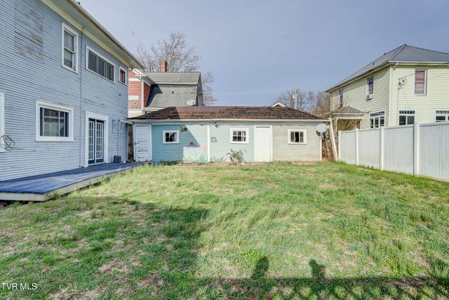 124 North Elm Avenue, Erwin, TN 37650