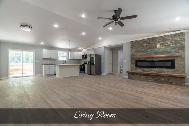 375 Winchester Way, Jamestown, TN 38556