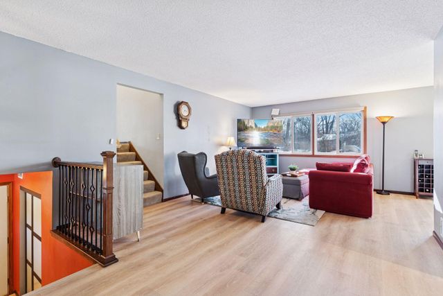 3475 Chandler Road, Shoreview, MN 55126