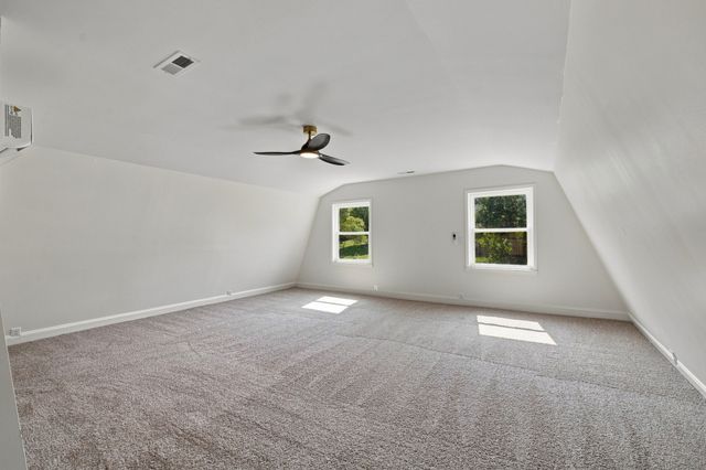 1548 Roy Sellers Rd, Columbia, TN 38401