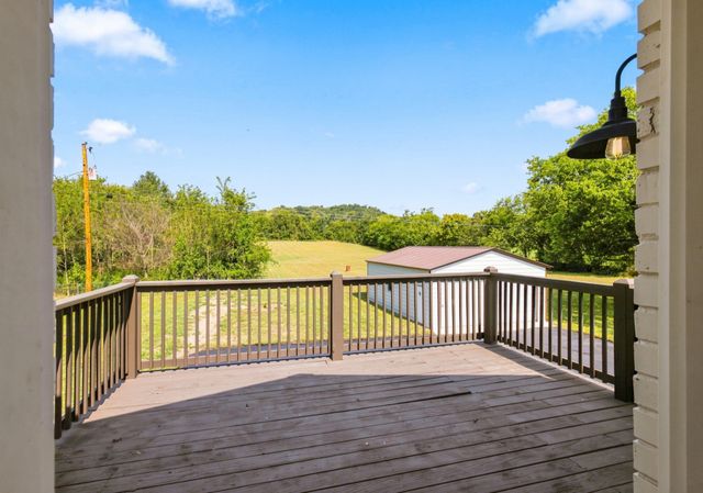 1548 Roy Sellers Rd, Columbia, TN 38401