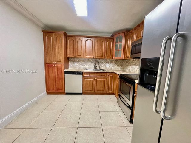 2851 NE 183rd St 907E, Aventura, FL 33160