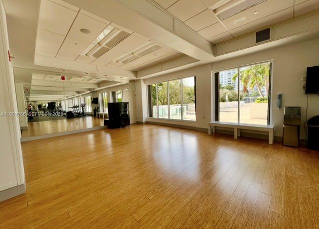 2851 NE 183rd St 907E, Aventura, FL 33160