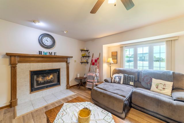 6330 Savannah Avenue, Portage, IN 46368
