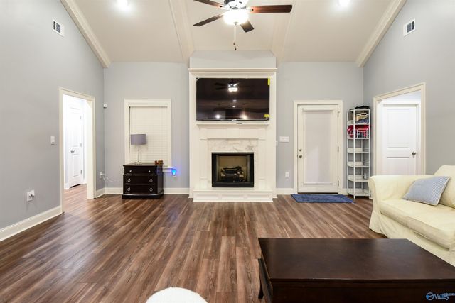 204 Charlie Lee Circle, Meridianville, AL 35759