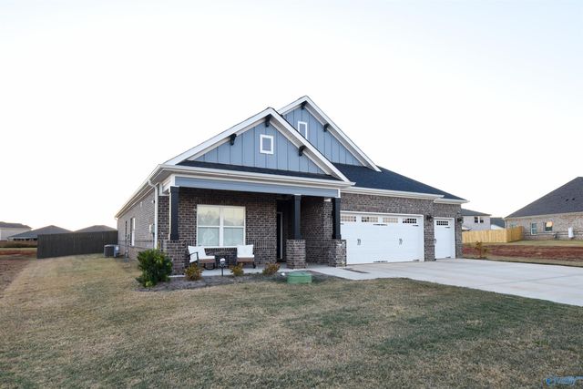 204 Charlie Lee Circle, Meridianville, AL 35759