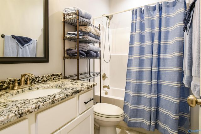 204 Charlie Lee Circle, Meridianville, AL 35759