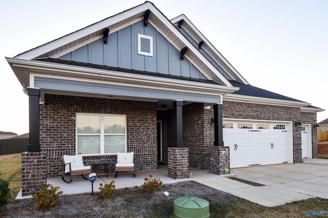 204 Charlie Lee Circle, Meridianville, AL 35759