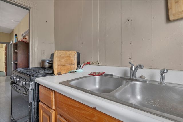 95 John Street, Pawtucket, RI 02861