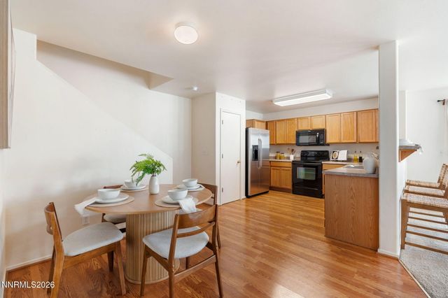 8821 Sunset Breeze Drive, Reno, NV 89506