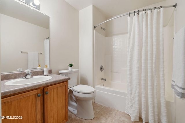 8821 Sunset Breeze Drive, Reno, NV 89506