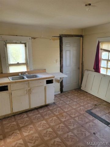 419 Burton Avenue, Montgomery, AL 36104