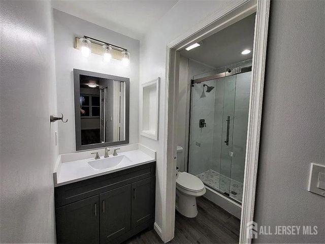 722 Edpas Road, New Brunswick, NJ 08901