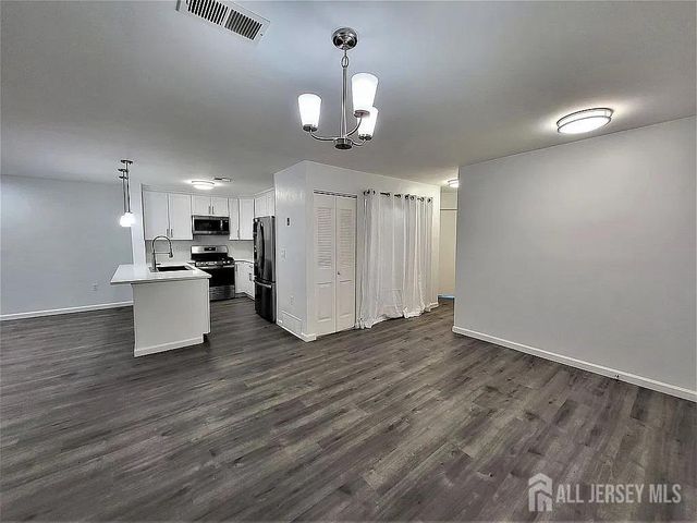 722 Edpas Road, New Brunswick, NJ 08901