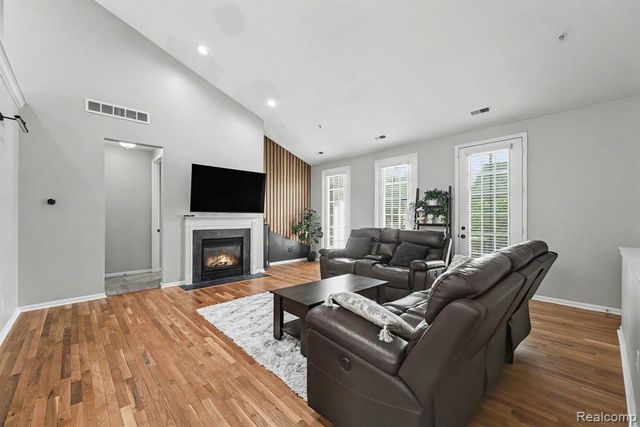 644 Constitution Street, Canton, MI 48188