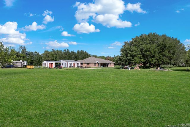 15563 S Skaggs, Atascosa, TX 78002