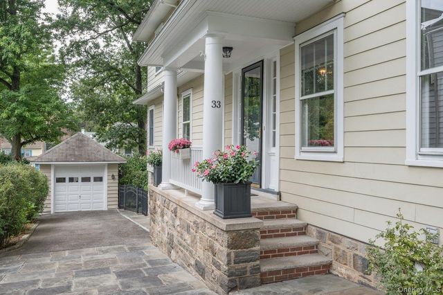 33 Young Avenue, Pelham, NY 10803