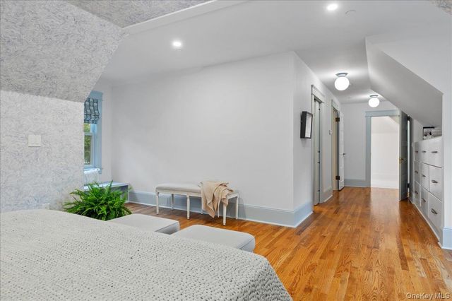 33 Young Avenue, Pelham, NY 10803