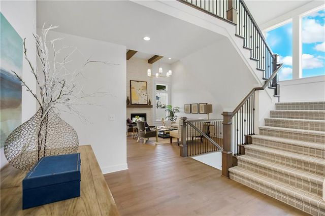 25212 W 92nd Street, Lenexa, KS 66227