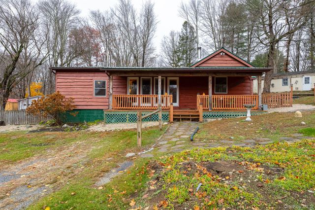 18 Hummingbird, Staatsburg, NY 12580