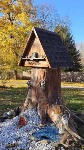 18 Hummingbird, Staatsburg, NY 12580