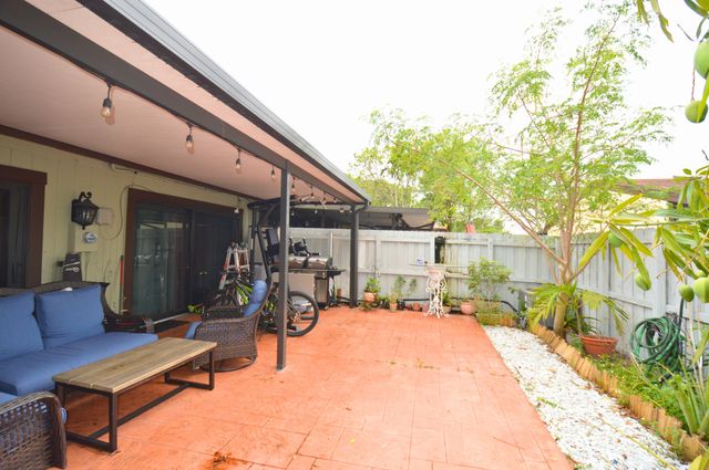 2280 Poinsetta Court, Pembroke Pines, FL 33026