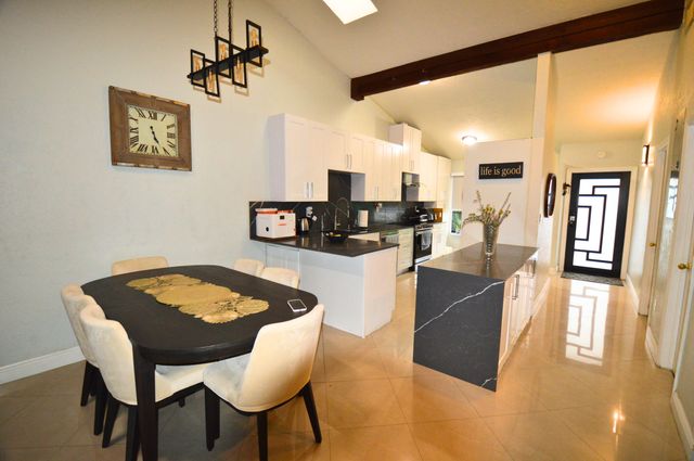 2280 Poinsetta Court, Pembroke Pines, FL 33026