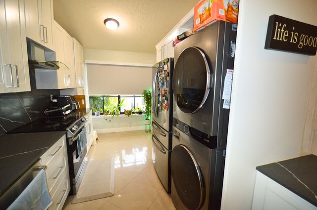 2280 Poinsetta Court, Pembroke Pines, FL 33026
