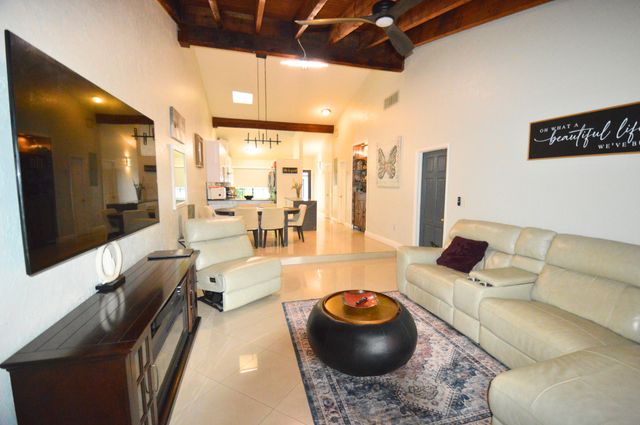 2280 Poinsetta Court, Pembroke Pines, FL 33026
