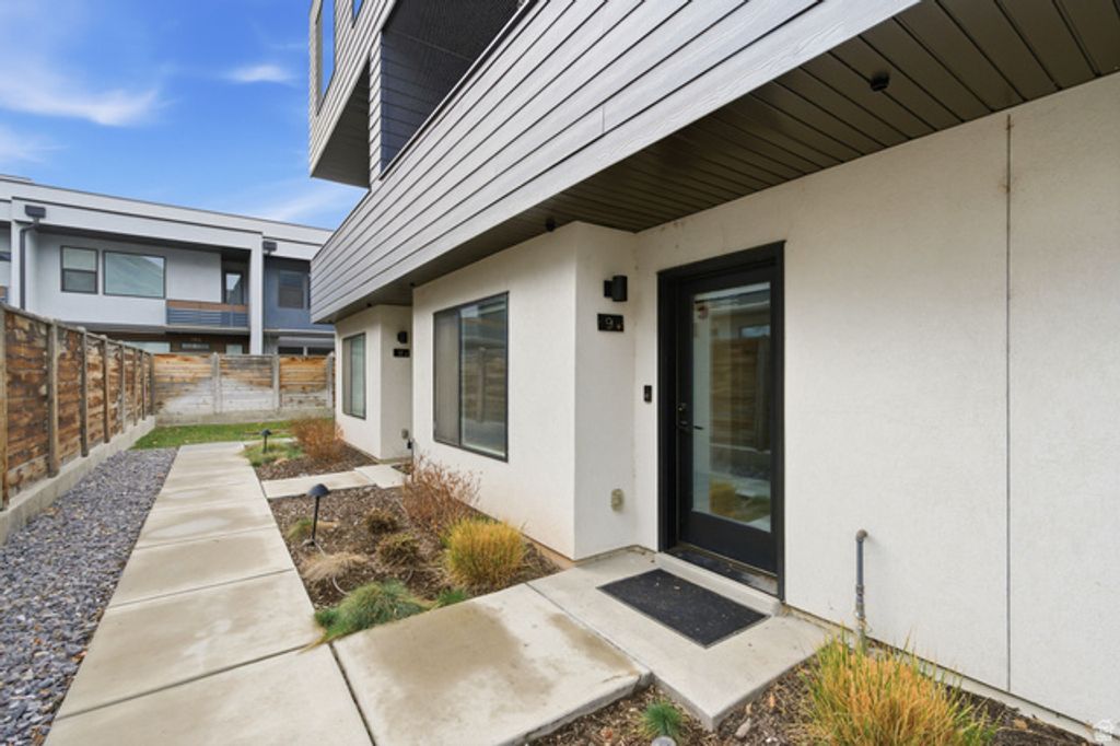Image 1 of property listing at 351 W 800 N #9, Salt Lake City, UT 84103
