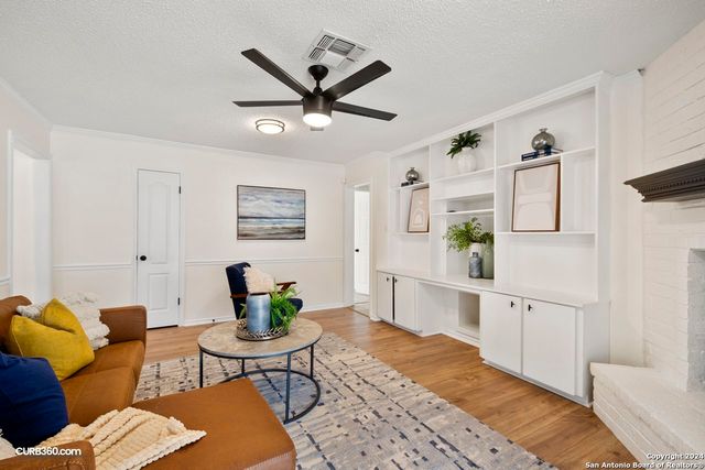 4838 BILL ANDERS, Kirby, TX 78219