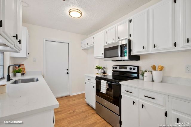 4838 BILL ANDERS, Kirby, TX 78219